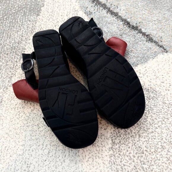 Fly London $218 Womens 38 US 7.5-8 Black Red Chunky Comfort Wedges Sandals Shoes - Picture 9 of 16